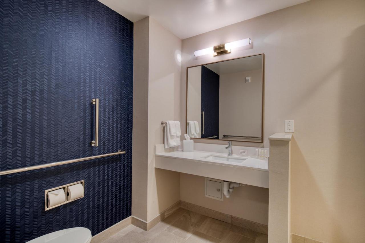 Fairfield Inn & Suites By Marriott Charlotte Belmont Extérieur photo